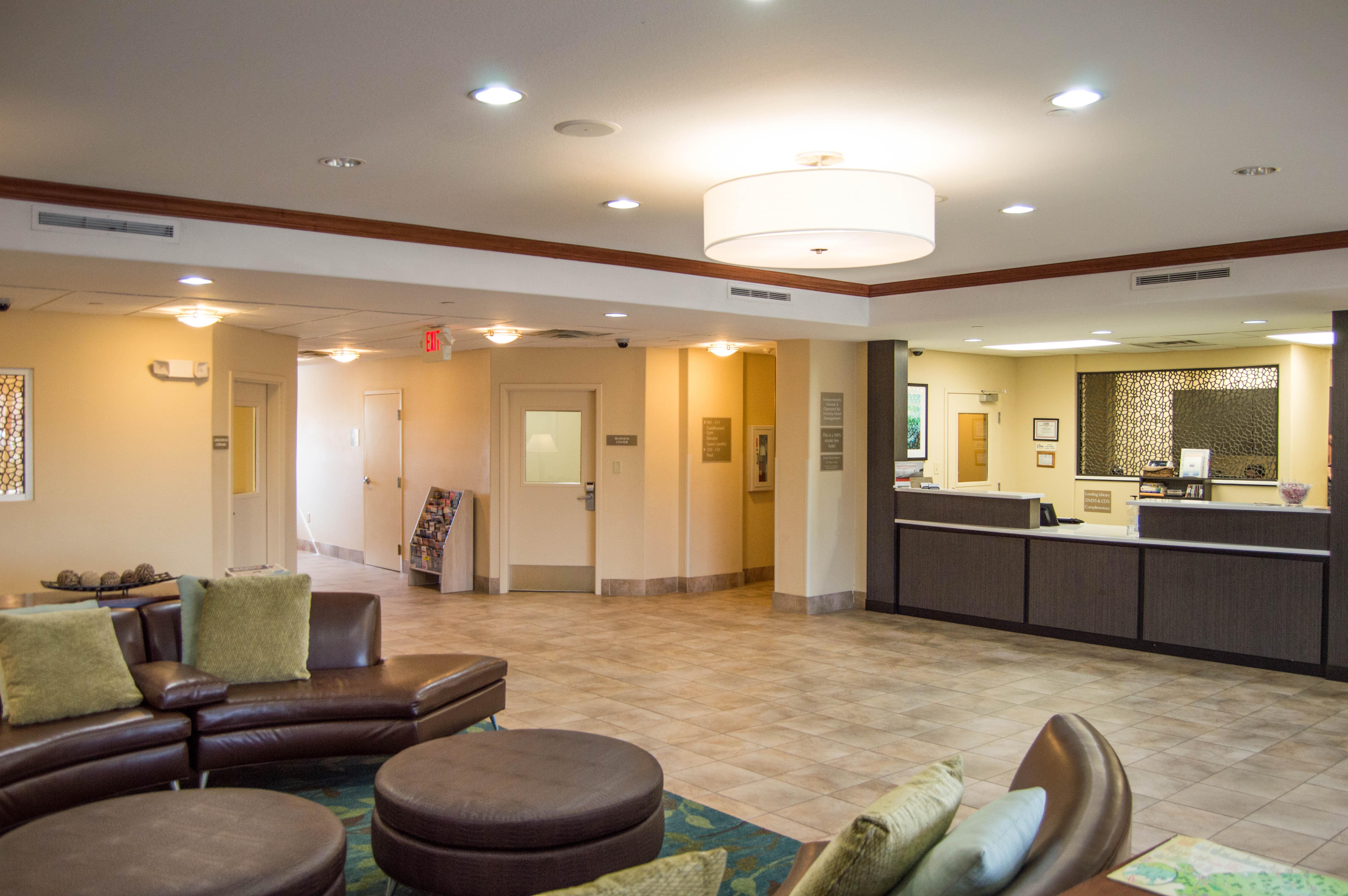 Candlewood Victoria By Ihg Εξωτερικό φωτογραφία